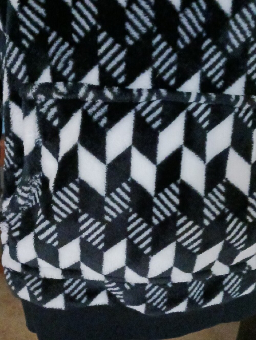 Vera Bradley Black & White Geometric Hooded Pullover - Picture 8 of 12